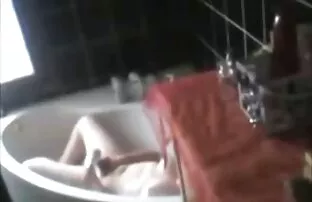 XXX Busty सुनहरे बालों वाली है अंग्रेजी में सेक्सी पिक्चर ब्लू फटे पर एक बंधे सुअर