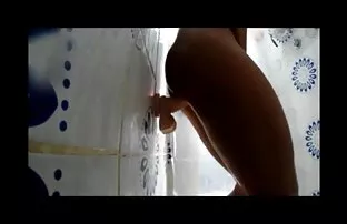 XXX आदमी एक दोस्त सबक बनाने में मदद की पुरानी पिक्चर सेक्सी और उसे shagned