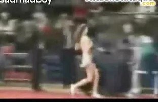 XXX प्यारी masturbates में सामने के बड़े दर्पण सनी लियोन का सेक्सी वीडियो पिक्चर में बेडरूम