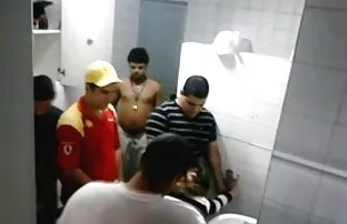 XXX शरारती किट्टी बगीचे में masturbates सेक्सी पिक्चर करीना कपूर