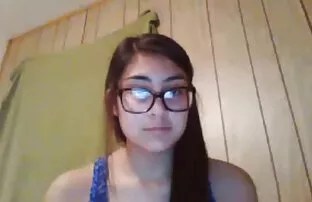 XXX तीन सुंदरियों पकड़ा एक शर्मिला भावनाएं और बीपी सेक्स फिल्म खेला के साथ अपने लिंग