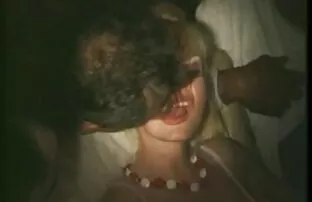 XXX लड़की के साथ चोटी वाली कूदता पर यह सेक्सी पिक्चर की फिल्म रहता है ऐसे