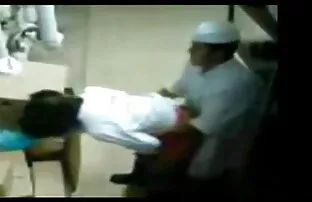 XXX मजबूर सेक्स के साथ पिक्चर का सेक्स वीडियो एक सुंदर चिकेसोया और दो headworms