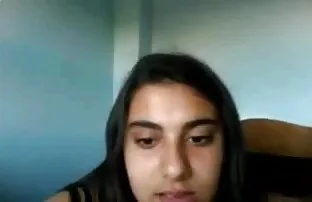 XXX चुलबुली बेब सनी लियोन की सेक्सी पिक्चर चाहिए एवलिन प्रस्तुत नग्न पर सोफा और दिखा रहा है के किट्टी